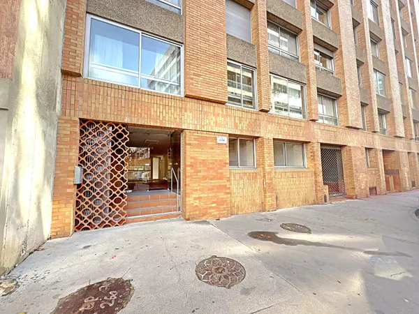 TOULOUSE - SAINT-GEORGES MURS COMMERCIAUX DE 165.72 m2 