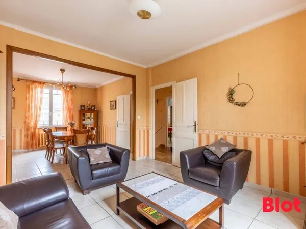 Villa 5 pièces 104 m² 