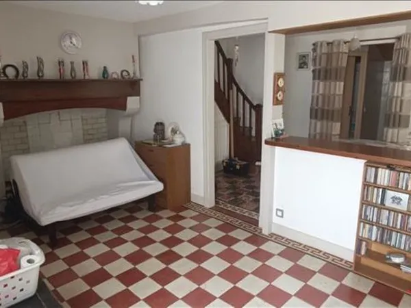 Maison de bourg de 3 pièces principales 