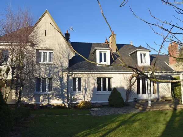 SAINT MEEN LE GAND centre ville, maiosn bourgeoise de 350m2 