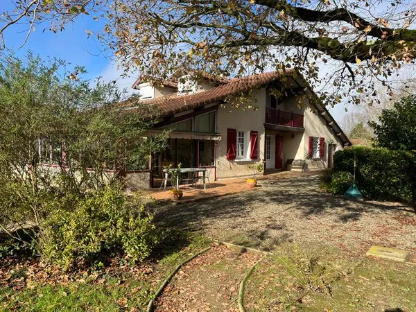 Maison landaise 8 pièces 176 m² 