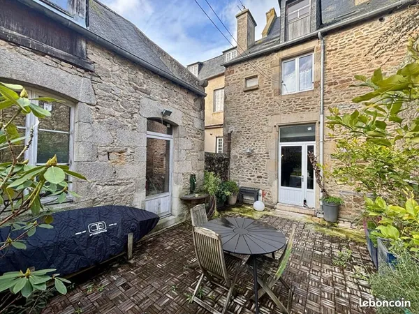 Maison 5 pièces 225 m² 