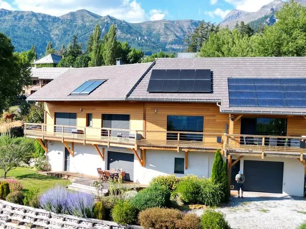 Maison 5 pièces 233 m² 