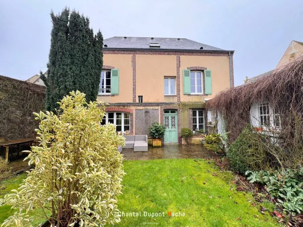 Maison 9 pièces 224 m² 