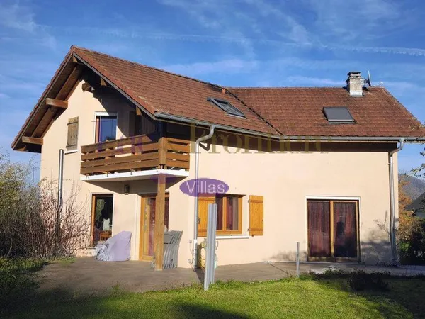 Maison 7 pièces 144 m² 