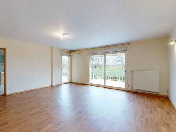 YZEURE - Appartement T3 