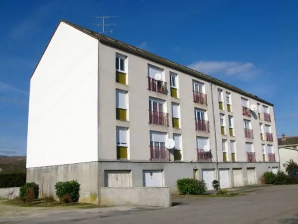 Votre agence France Loire Aubigny S/Nère vous propose cet appartement à la location sur la commune 