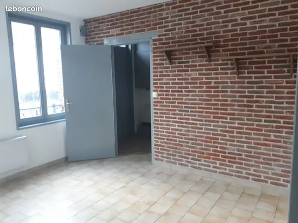 Studio 1 pièce 28 m² 