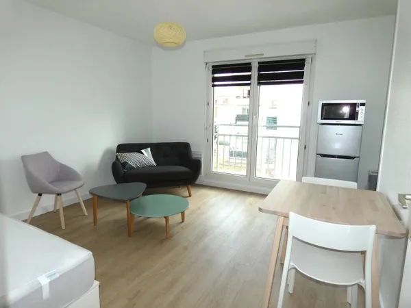 Studio 1 pièce 30 m² 