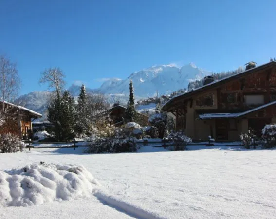 Chalet + terrain à vendre - Combloux 