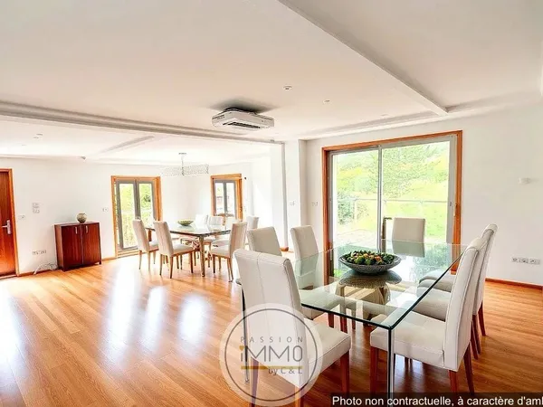 Maison 4 pièces 143 m² 