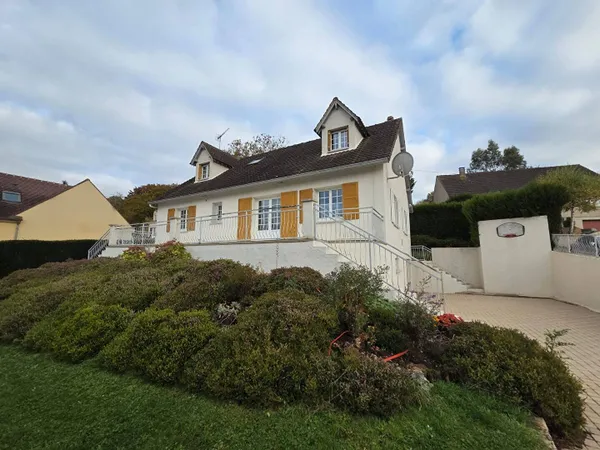 Maison 5 pièces 148 m² 