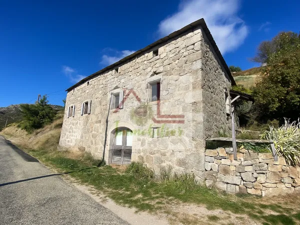 Maison en pierre 