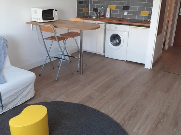 Studio parfait état à 2 min de la gare 