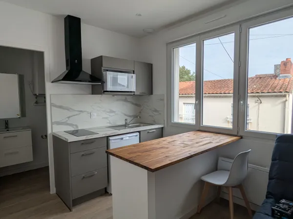APPARTEMENT MEUBLE STUDIO 17M² - LA CHAPELLE HEULIN 