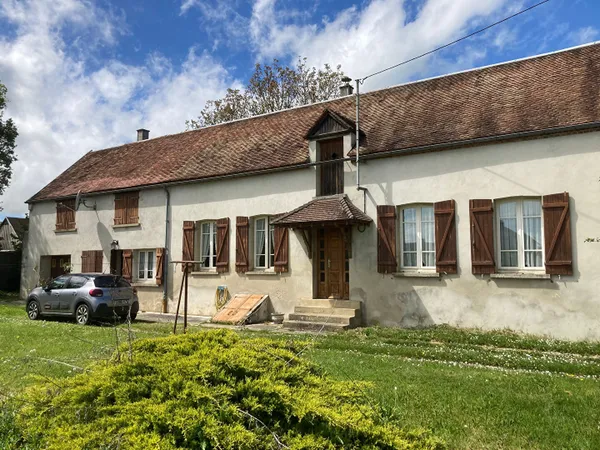 EN EXCLUSIVITE MAISON ANCIENNE A RENOVER AVEC GROS POTENTIEL 