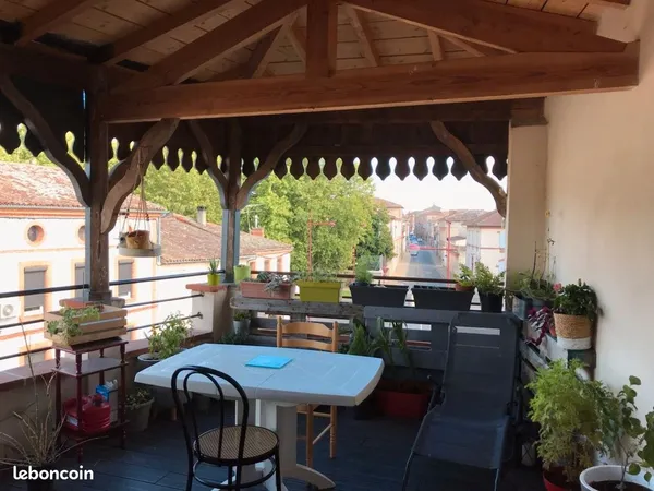 Appartement T3 climatisé avec terrasse couverte 