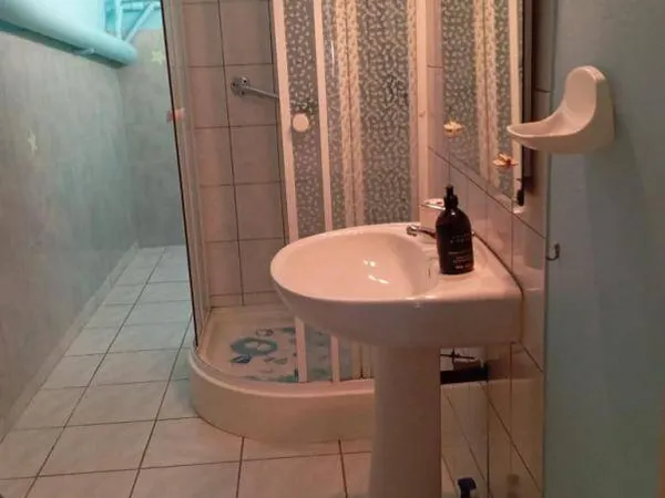 Studio 1 pièce 45 m² 