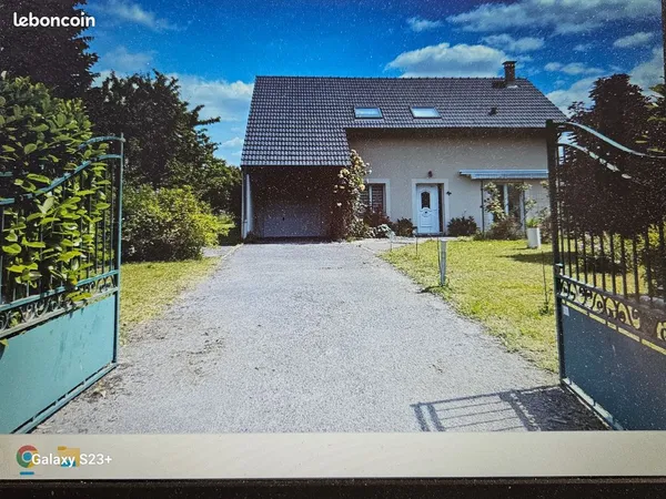 Belle maison d'architecte a Ecrouves 