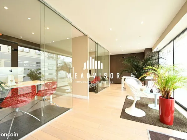 Local commercial 147 m² 