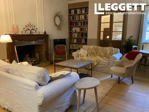 Sauve - GARD - Maison de Village avec salon, 4 chambres, 4 salle d'eau, séjour avec cuisine et 