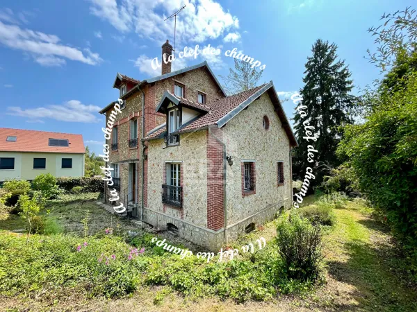 Maison 8 pièces 203 m² 