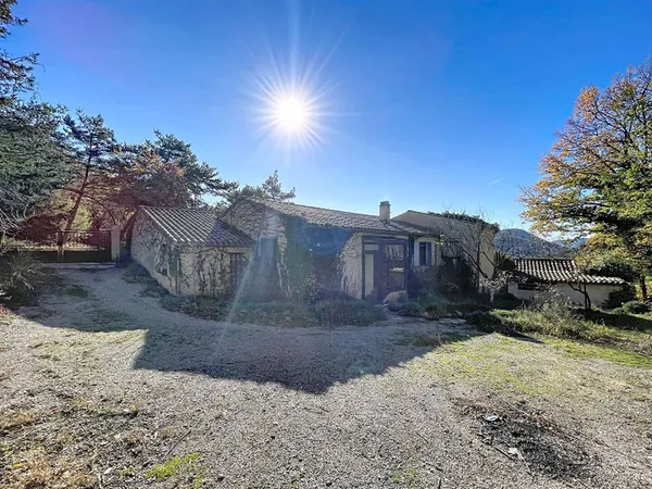 Maison 4 pièces 146 m² 
