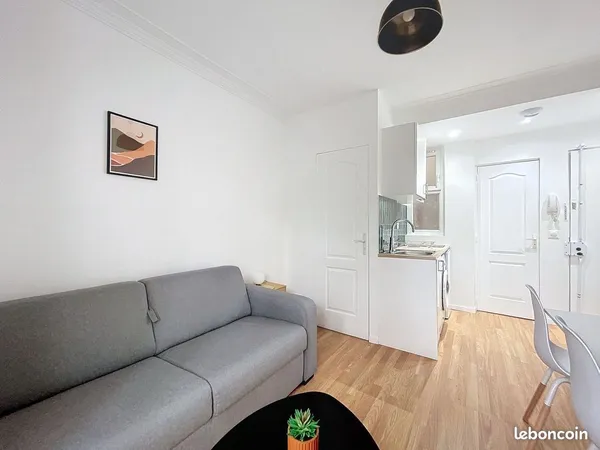 Studio 1 pièce 16 m² 