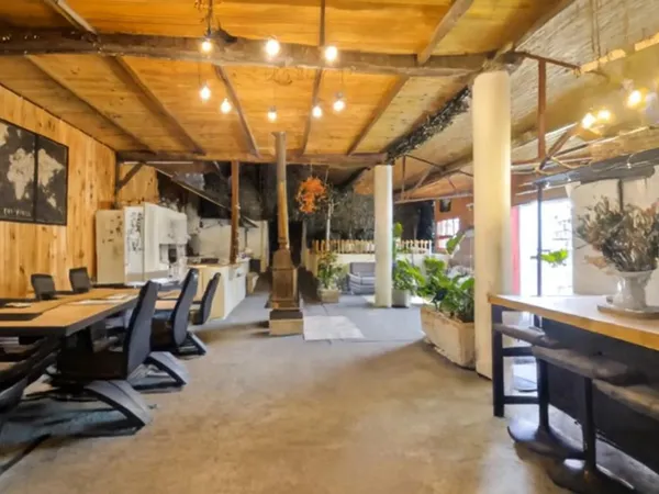 Maison de 6 pièces de 230 m² située à Brie-sous-Matha 