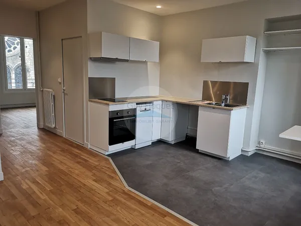 Appartement Tours Nationale 2 chambres 