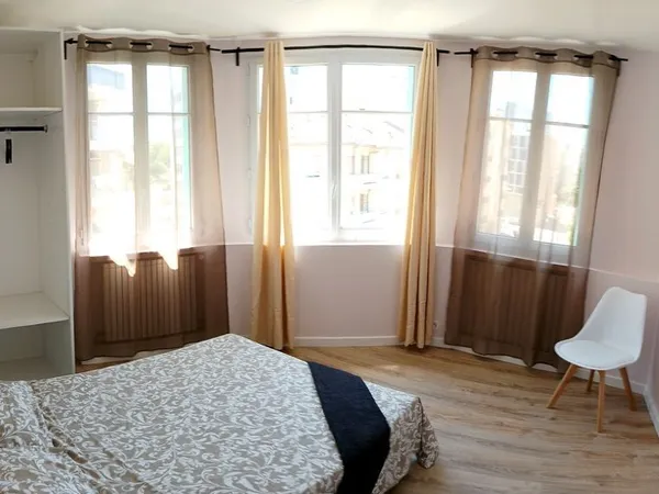 Colocation féminine 3 chambres 
