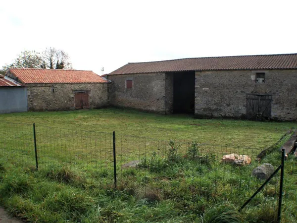 Maison 4 pièces 250 m² 