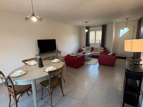À louer maison meublée 