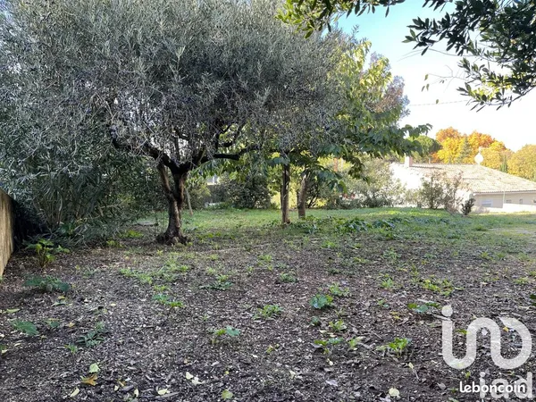 Terrain 750 m² Bagnols-sur-Cèze 