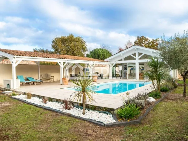 Maison 5 pièces 170 m² 