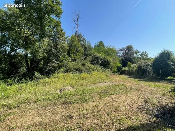 Terrain 12 752 m² Urt 
