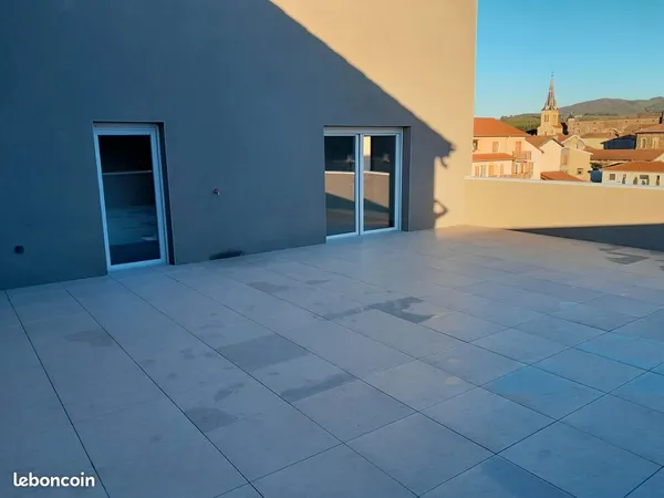 A louer T3 Neuf Centre Sainte Foy l'Argentière avec terrasse exceptionnelle 
