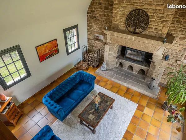 Propriété 11 pièces 370 m² 