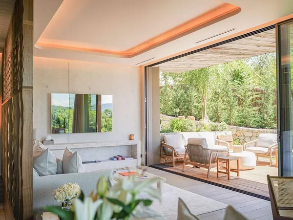 Villa 10 pièces 280 m² 