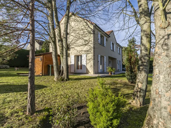 Maison 245m2, 5 chambres, combles aménagés, sous sol total, 