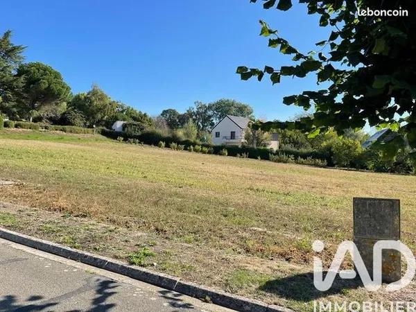 Terrain 758 m² 