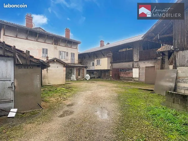 Maison de ville 10 pièces 210 m² 