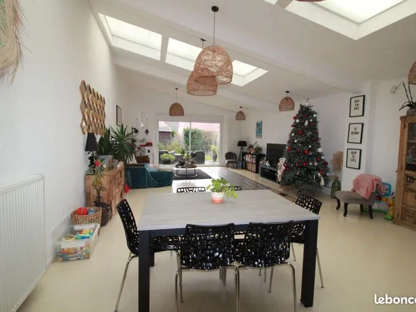 Maison 7 pièces 175 m² 