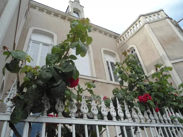 Maison 13 pièces 243 m² 