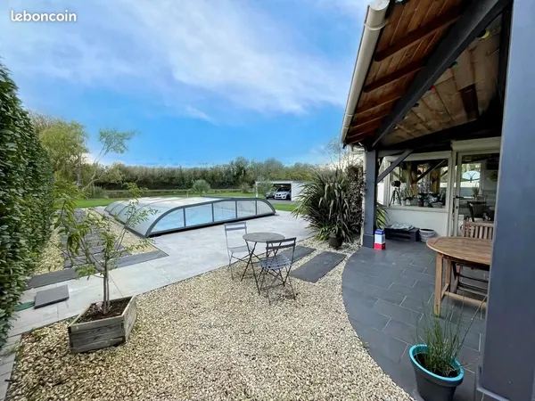 Propriété 6 pièces 141 m² 