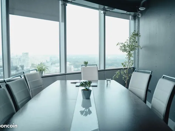 Bureaux 250 m² Cergy 