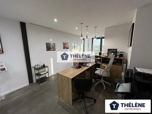 Bureaux 257 m² 