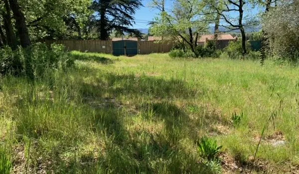 Terrain 2000 m² 