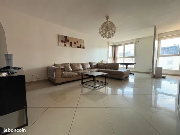 Appartement 4 pièces 82 m² 