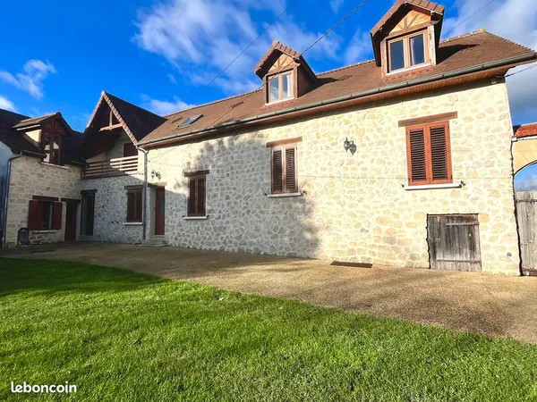 Maison 7 pièces 235 m² 